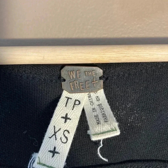 Free People cotton  black long sleeve tee - Picture 2 of 4